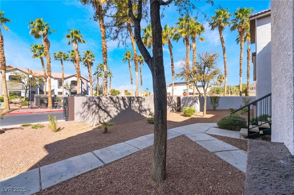 2615 Gary, Las Vegas, NV 89123