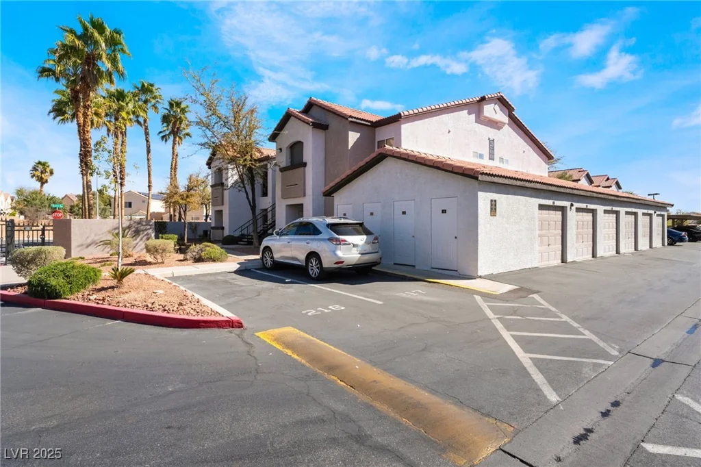 2615 Gary, Las Vegas, NV 89123