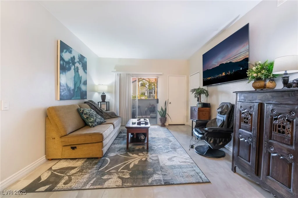 2615 Gary, Las Vegas, NV 89123