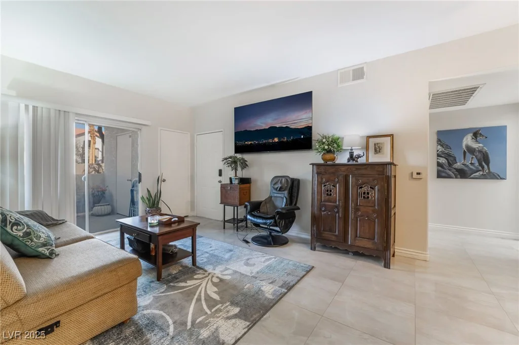 2615 Gary, Las Vegas, NV 89123