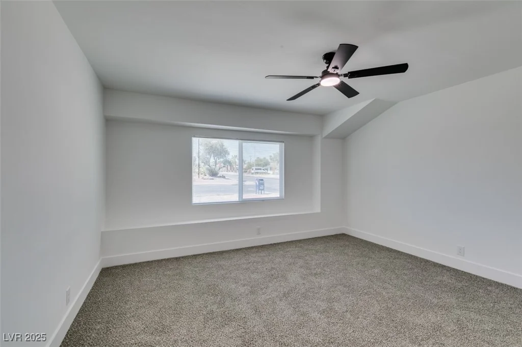 1900 Oakey, Las Vegas, NV 89104