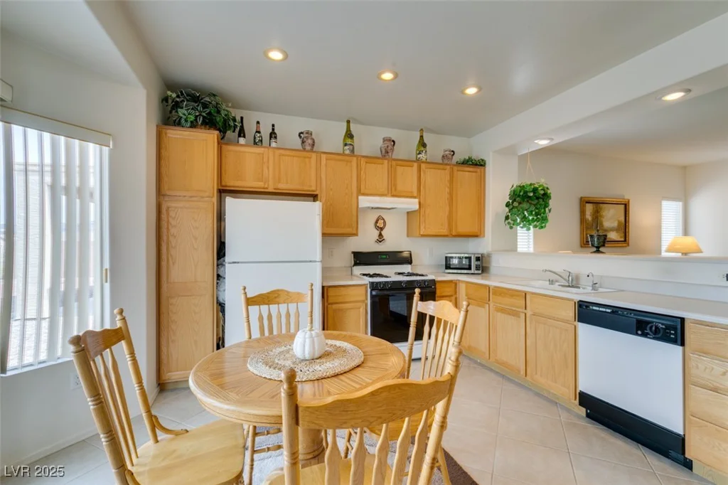 2194 King Mesa, Henderson, NV 89012