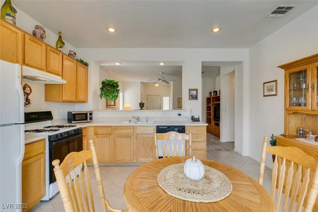 2194 King Mesa, Henderson, NV 89012