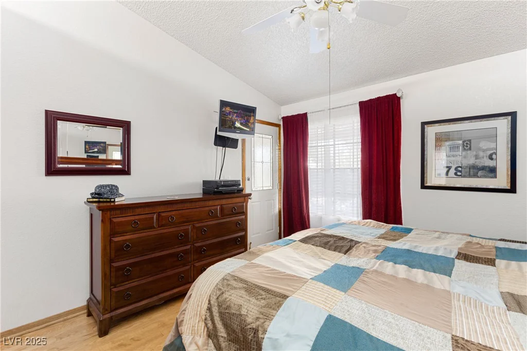 5709 Colwood, Las Vegas, NV 89130