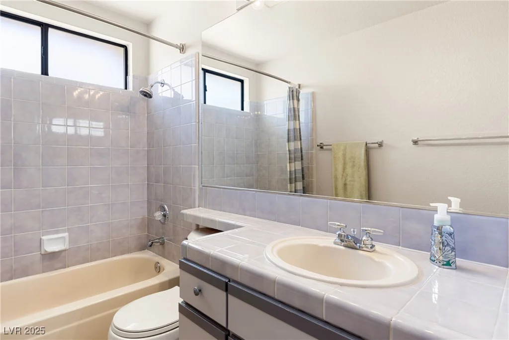 5709 Colwood, Las Vegas, NV 89130
