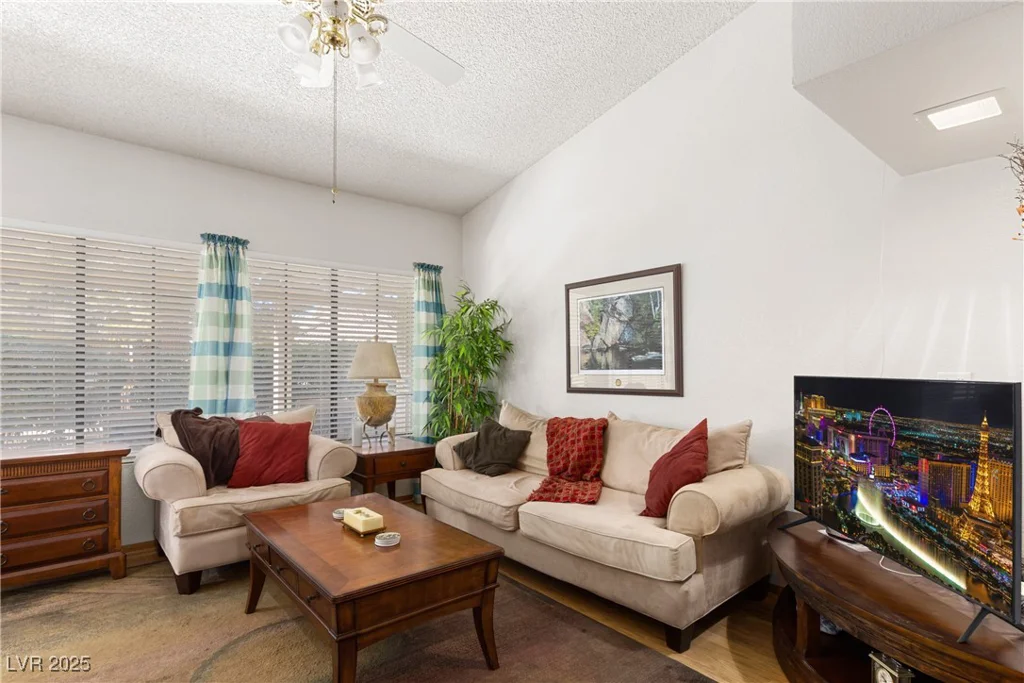 5709 Colwood, Las Vegas, NV 89130