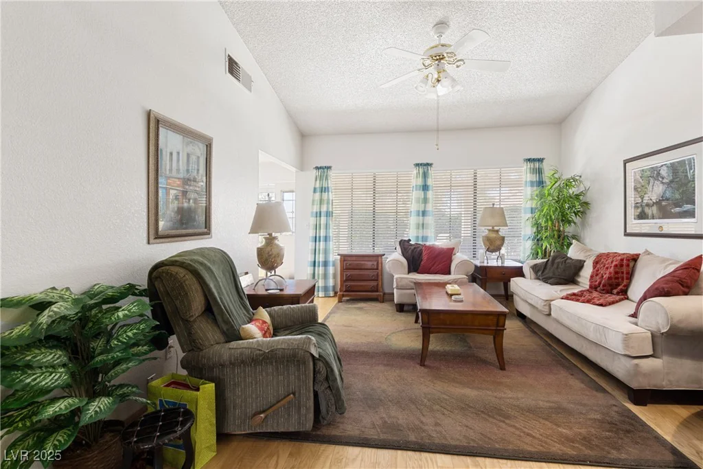 5709 Colwood, Las Vegas, NV 89130