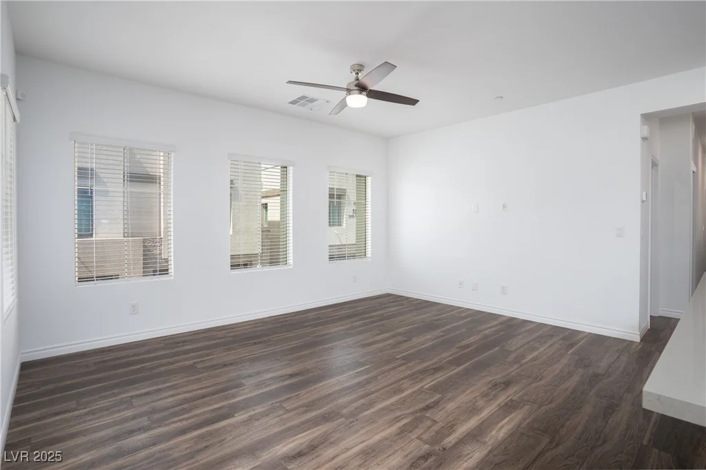 600 Carriage Hill, Las Vegas, NV 89138