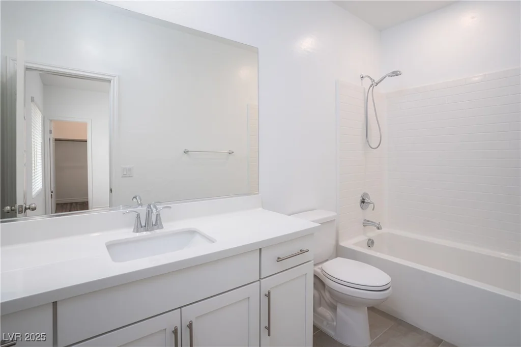 600 Carriage Hill, Las Vegas, NV 89138