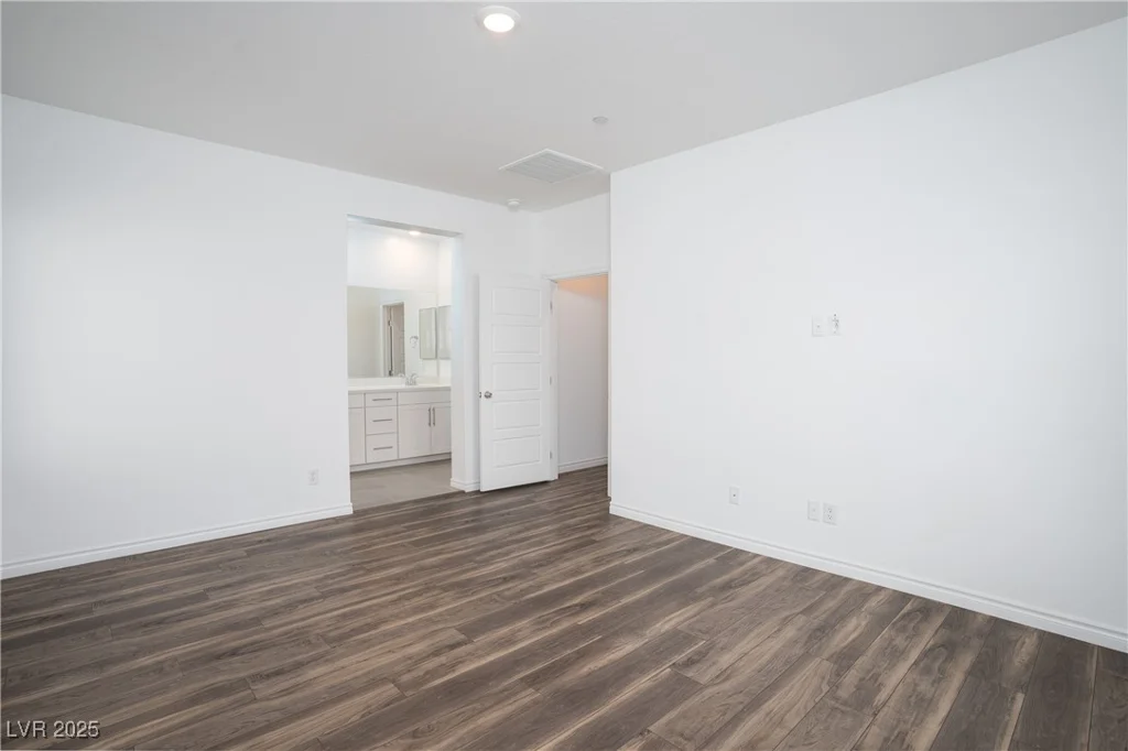 600 Carriage Hill, Las Vegas, NV 89138