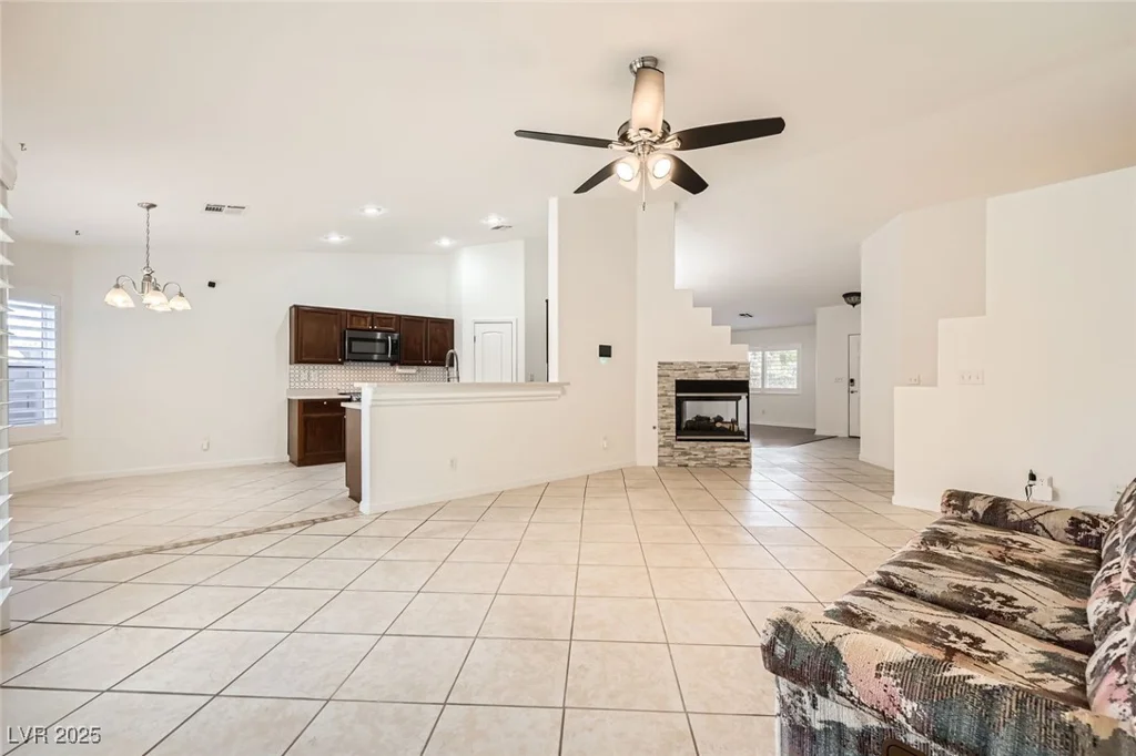 917 Pigeon Forge, Henderson, NV 89015