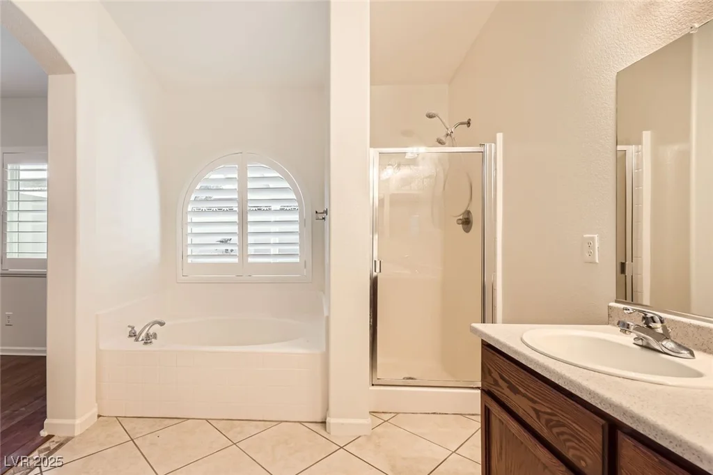 917 Pigeon Forge, Henderson, NV 89015