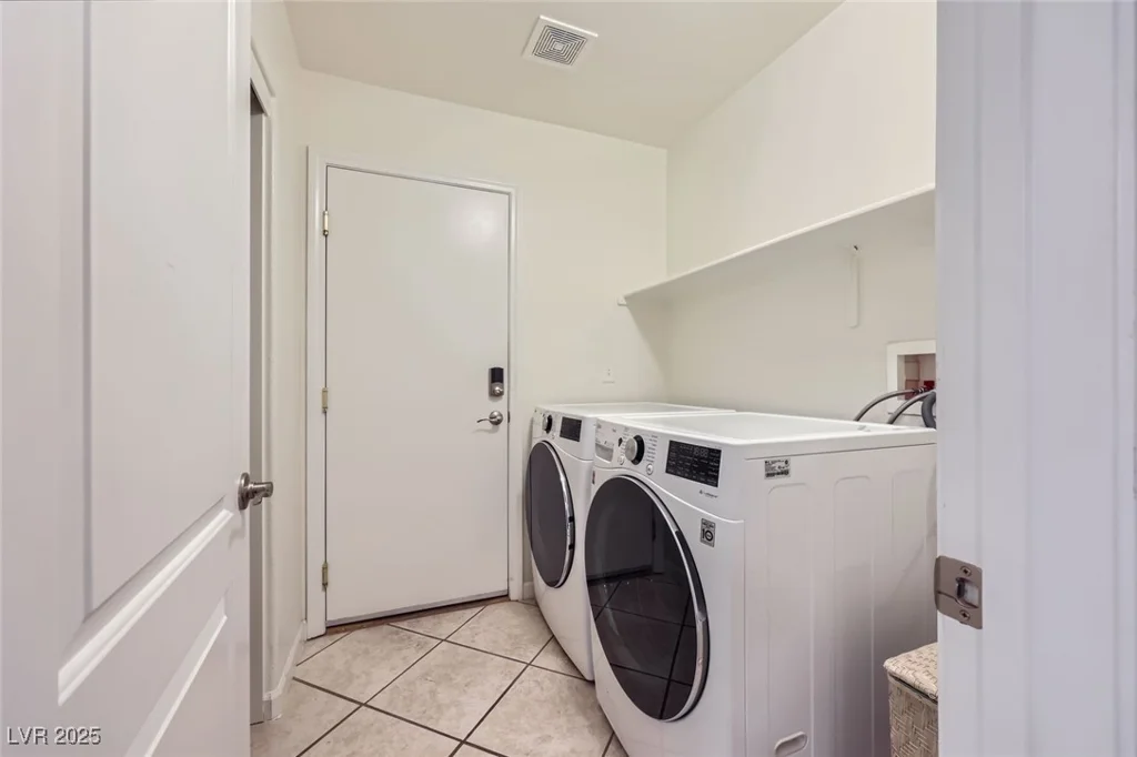 917 Pigeon Forge, Henderson, NV 89015