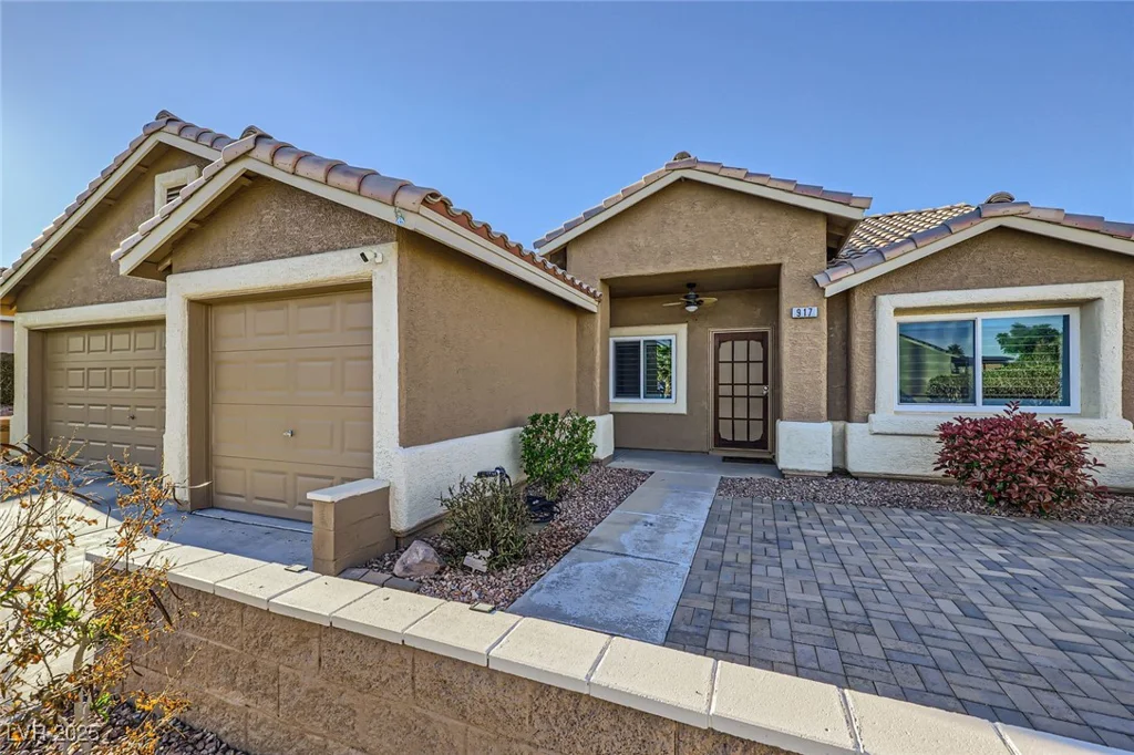 917 Pigeon Forge, Henderson, NV 89015