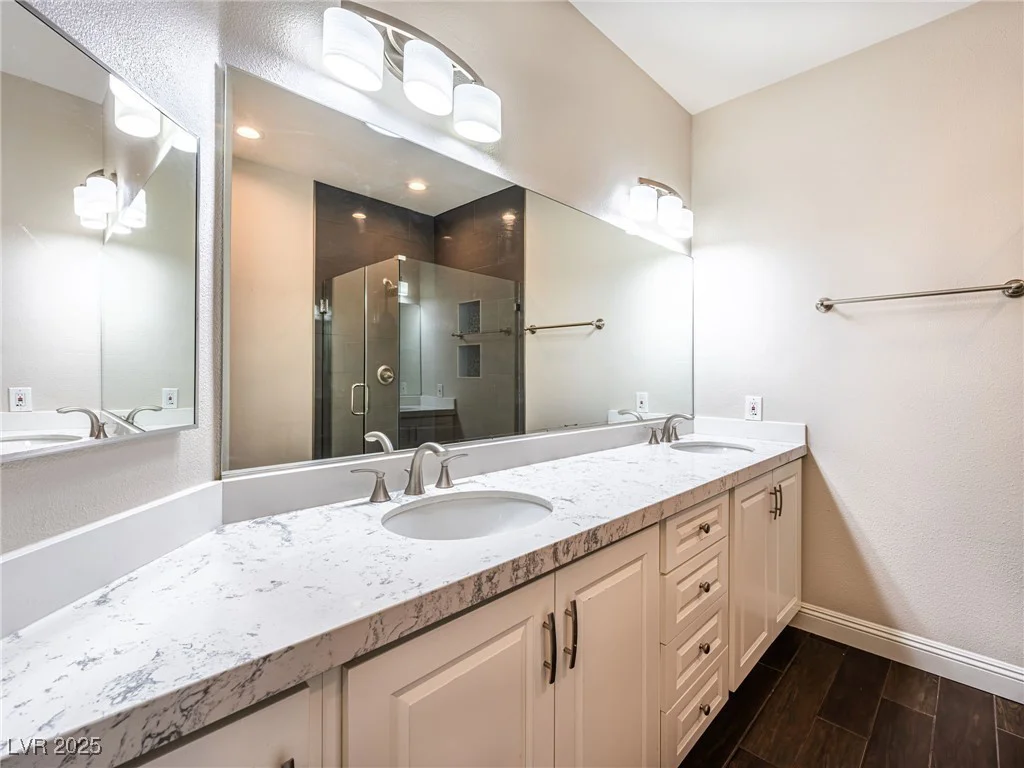 8705 Red Brook, Las Vegas, NV 89128