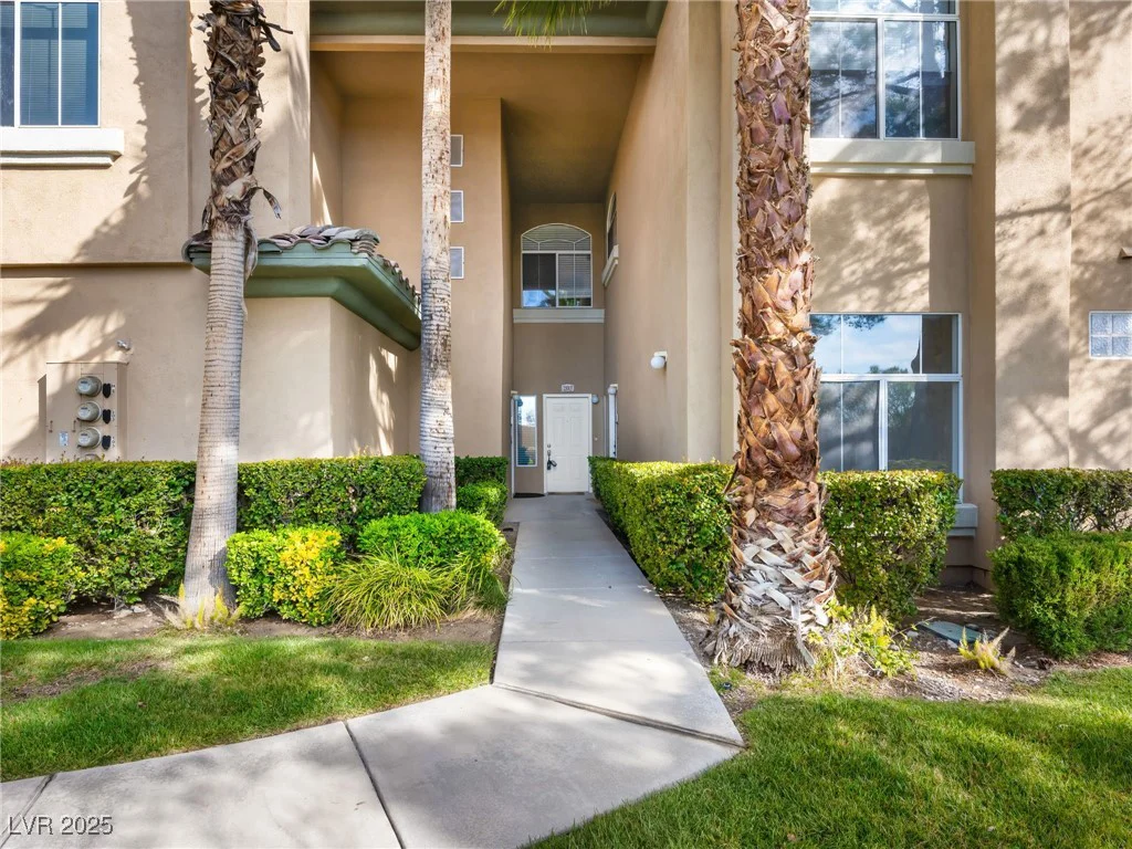 8705 Red Brook, Las Vegas, NV 89128