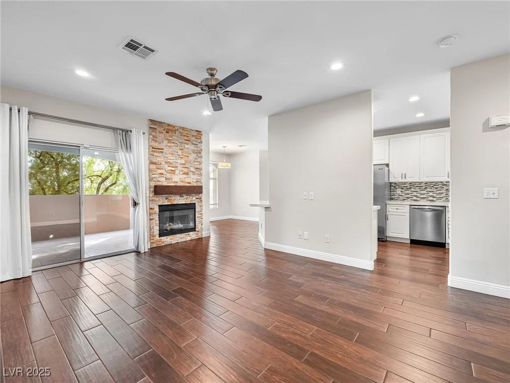 8705 Red Brook, Las Vegas, NV 89128