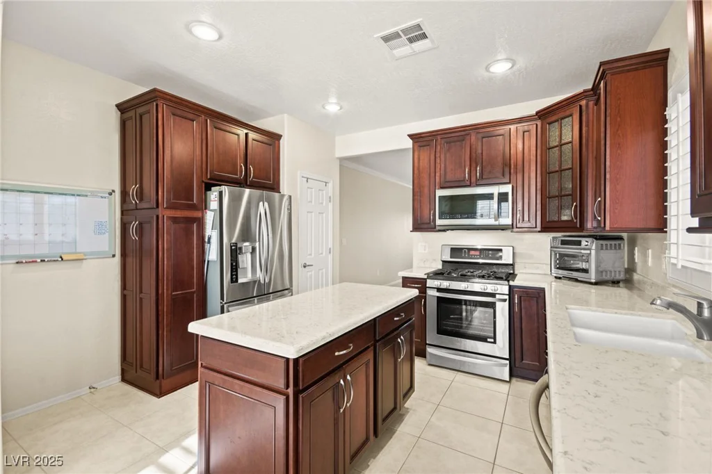 7904 Fantail, North Las Vegas, NV 89084