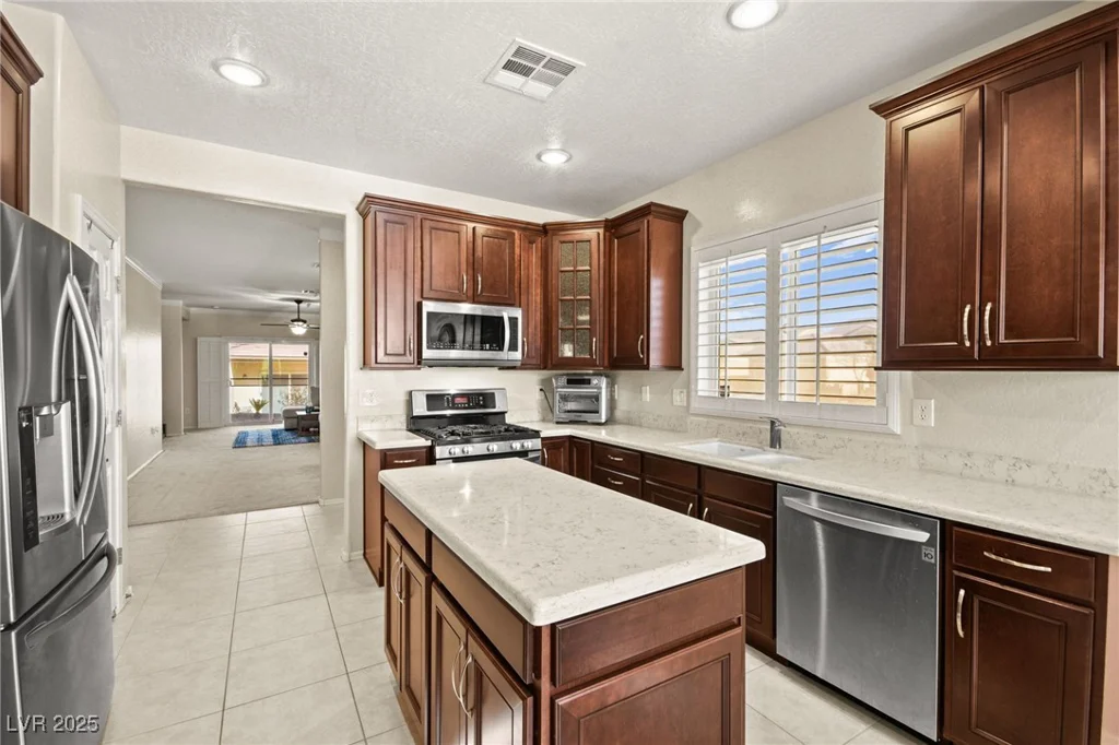7904 Fantail, North Las Vegas, NV 89084