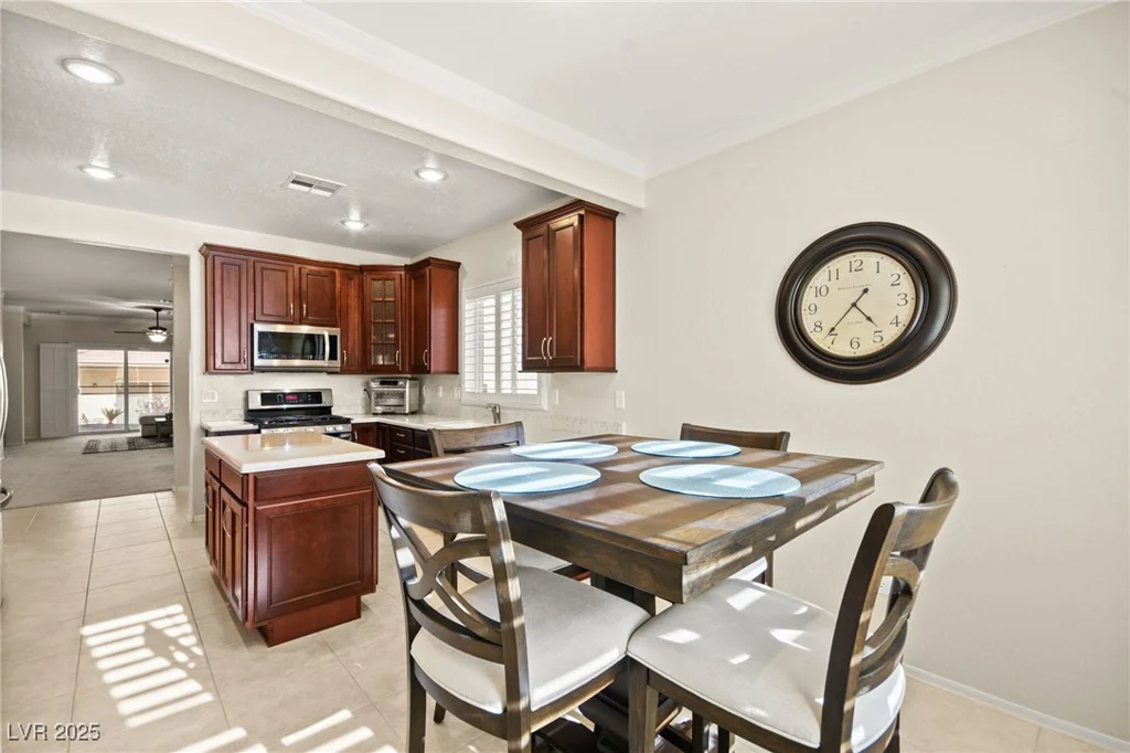 7904 Fantail, North Las Vegas, NV 89084