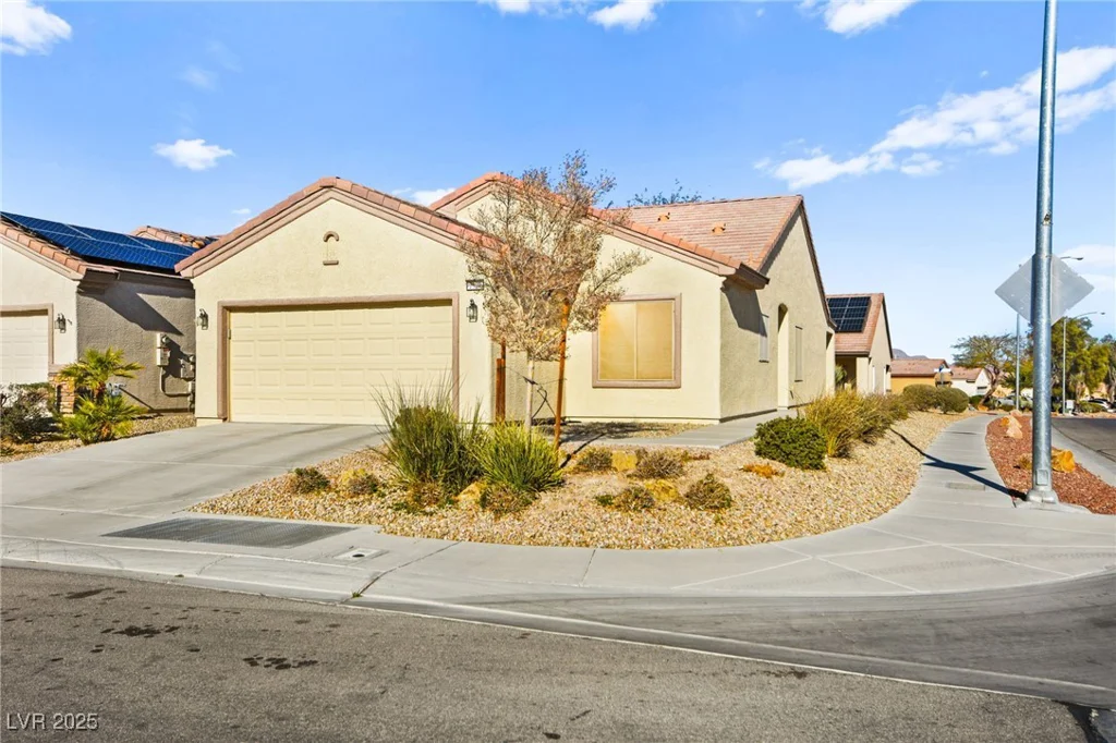 7904 Fantail, North Las Vegas, NV 89084