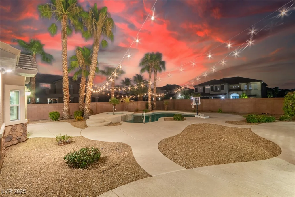 7338 Flying Pegasus, Las Vegas, NV 89131
