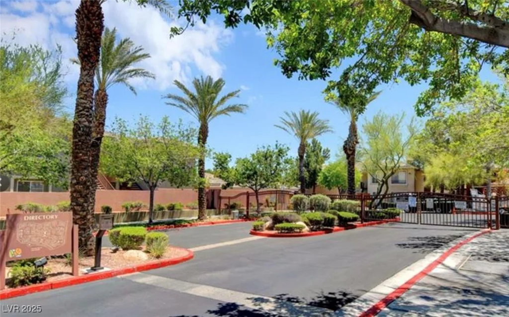 1012 Domnus, Las Vegas, NV 89144
