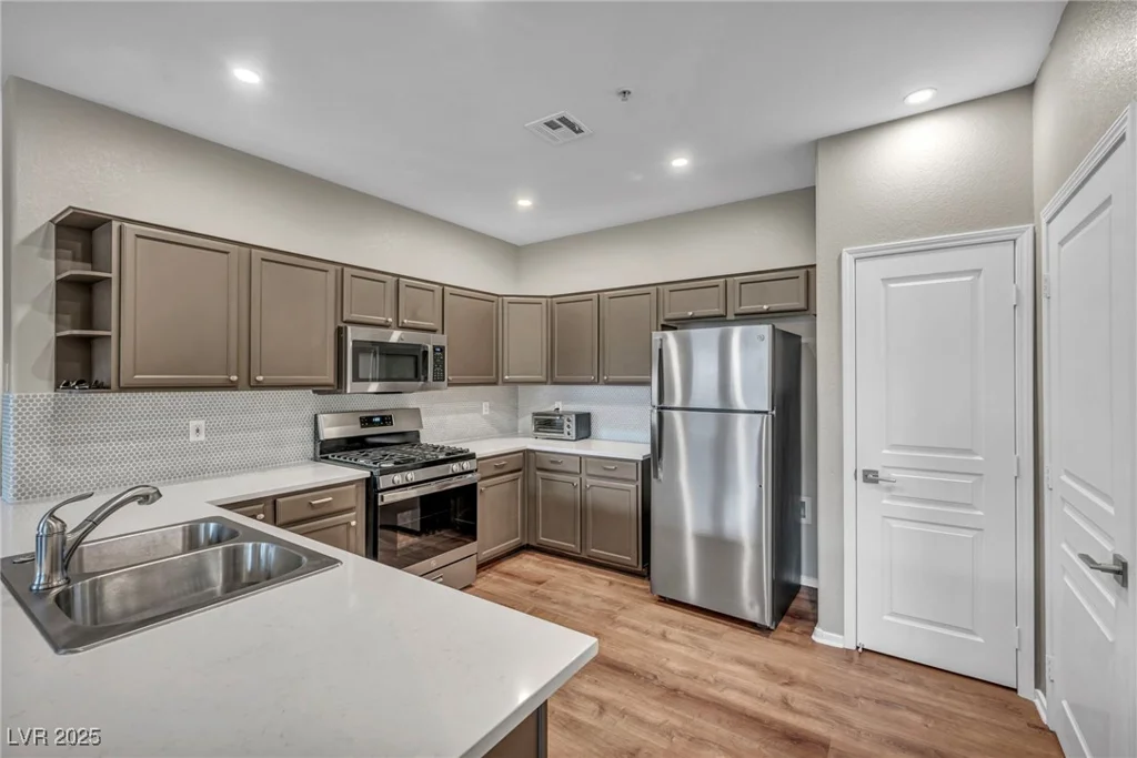 1012 Domnus, Las Vegas, NV 89144