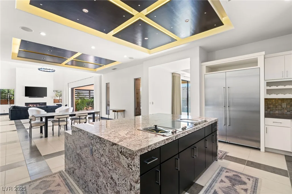 39 Coralwood, Las Vegas, NV 89135