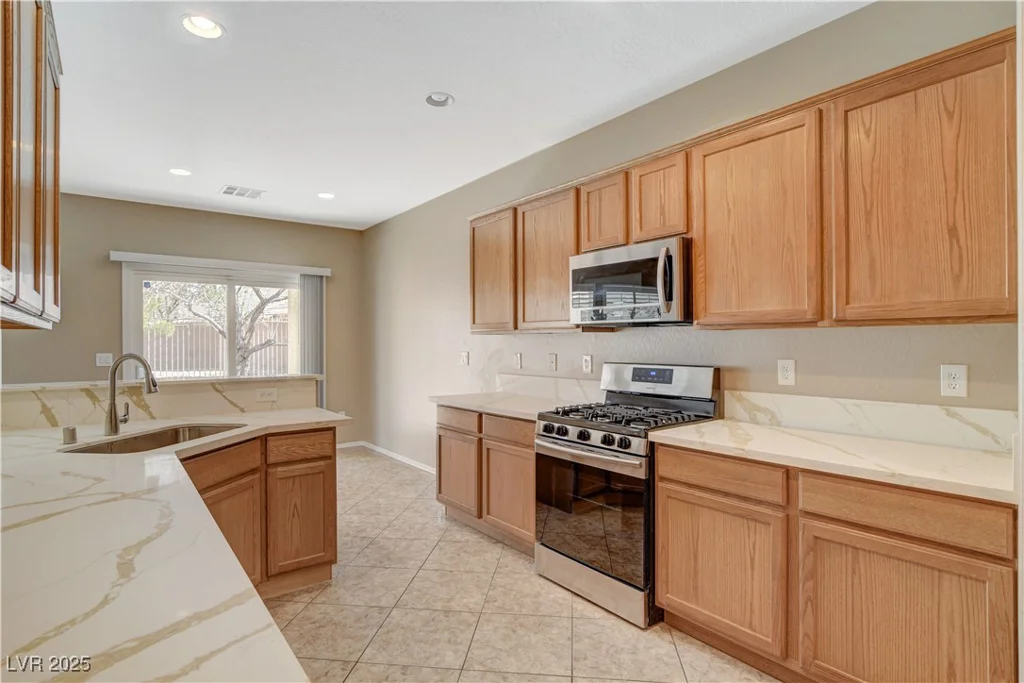7564 Wingspread, North Las Vegas, NV 89084