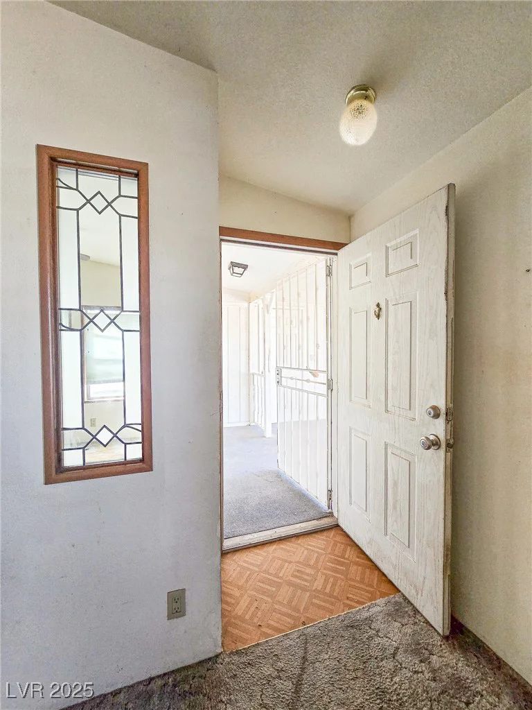 121 Tonopah, Pahrump, NV 89048