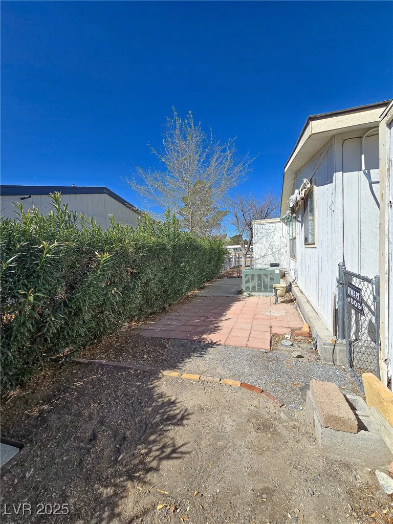121 Tonopah, Pahrump, NV 89048