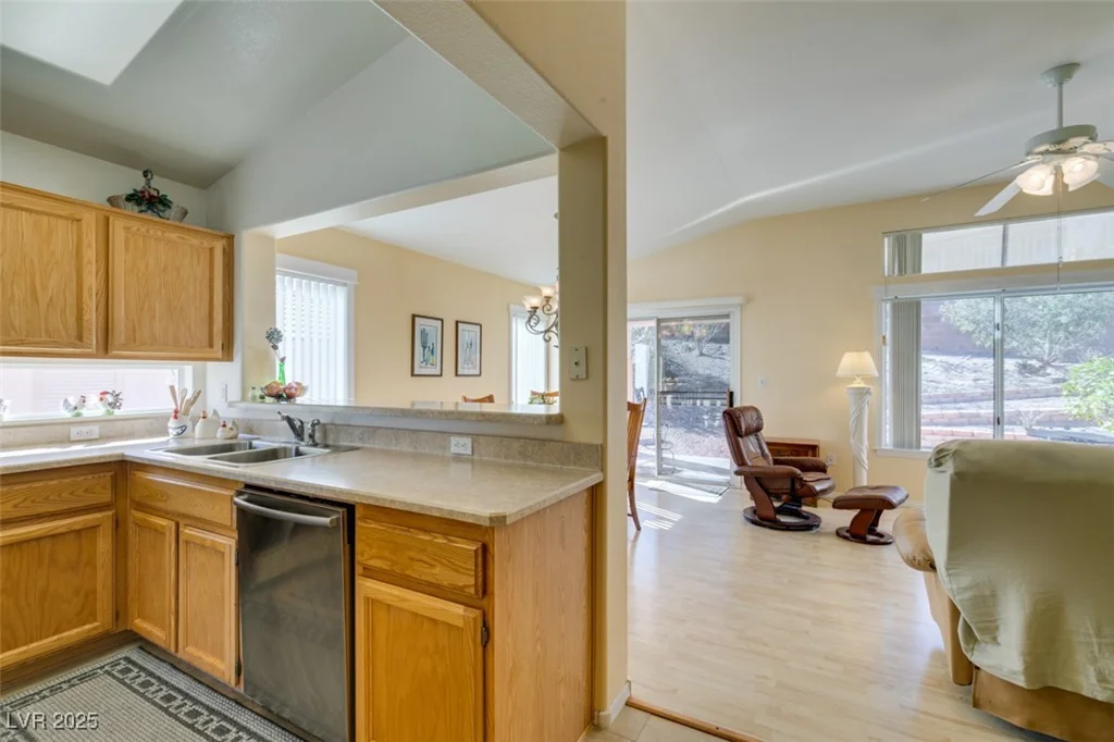 2037 POPPYWOOD, Henderson, NV 89012