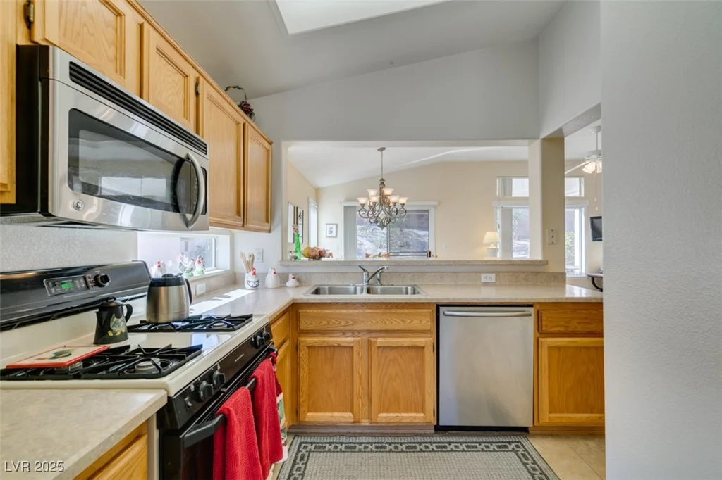 2037 POPPYWOOD, Henderson, NV 89012