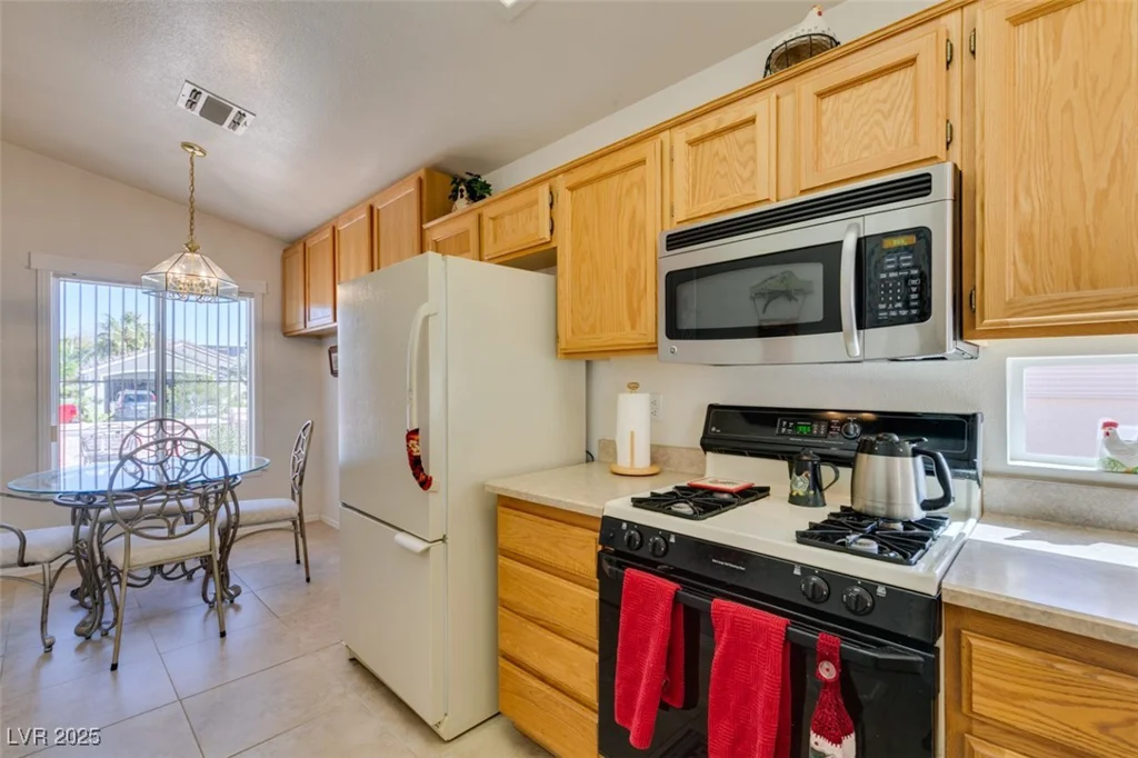 2037 POPPYWOOD, Henderson, NV 89012