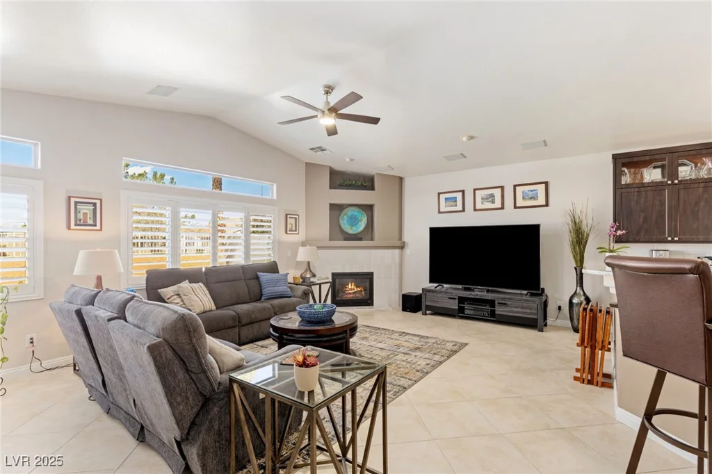 8894 Don Horton, Las Vegas, NV 89178