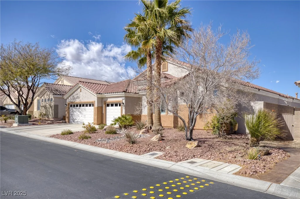 8894 Don Horton, Las Vegas, NV 89178