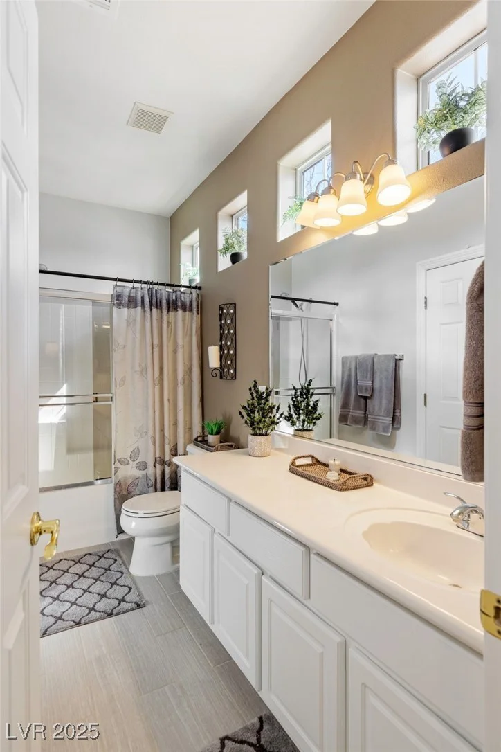 8894 Don Horton, Las Vegas, NV 89178