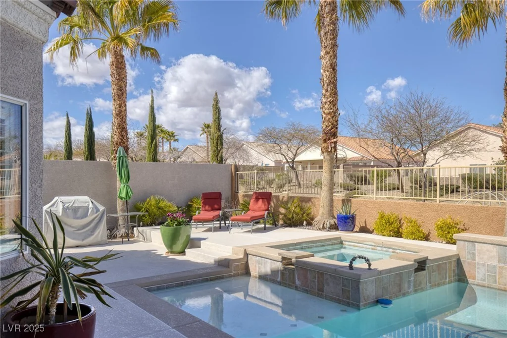 8894 Don Horton, Las Vegas, NV 89178