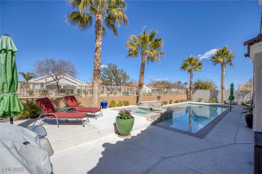 8894 Don Horton, Las Vegas, NV 89178