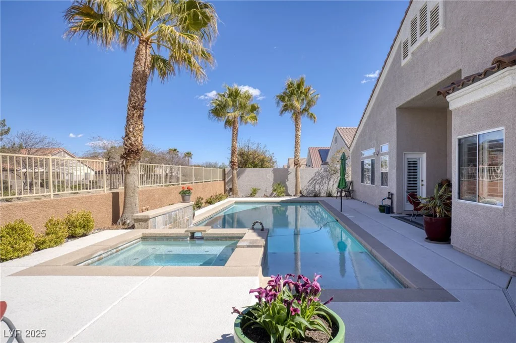 8894 Don Horton, Las Vegas, NV 89178