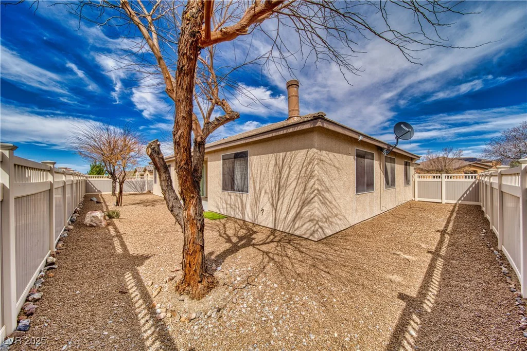 3891 Sedgwick, Pahrump, NV 89061