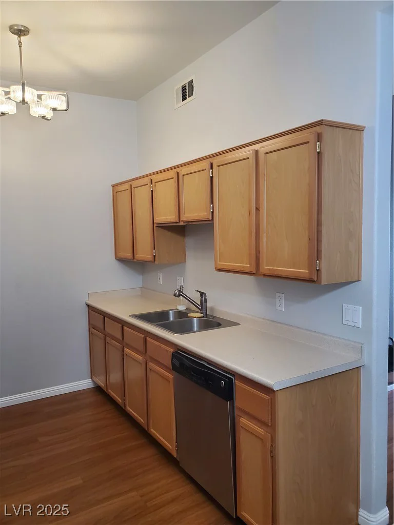 700 Carnegie, Henderson, NV 89052
