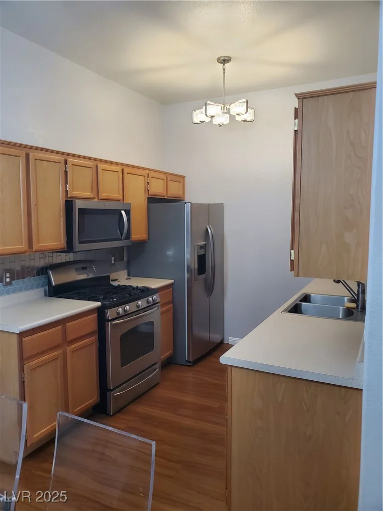 700 Carnegie, Henderson, NV 89052