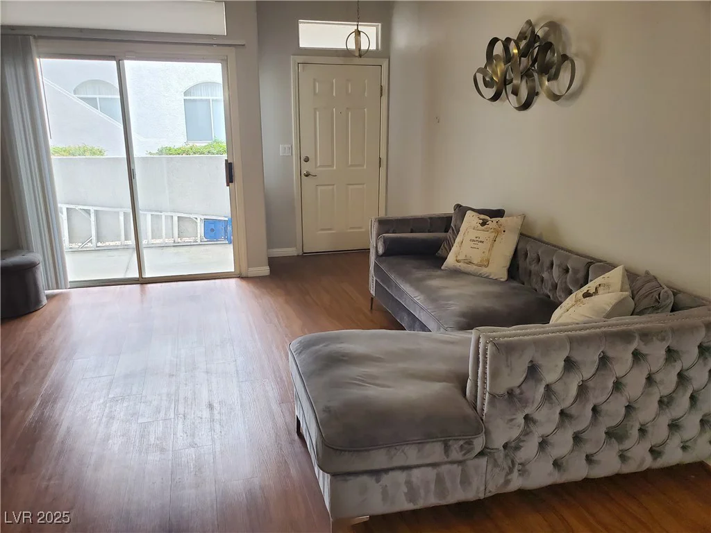 700 Carnegie, Henderson, NV 89052