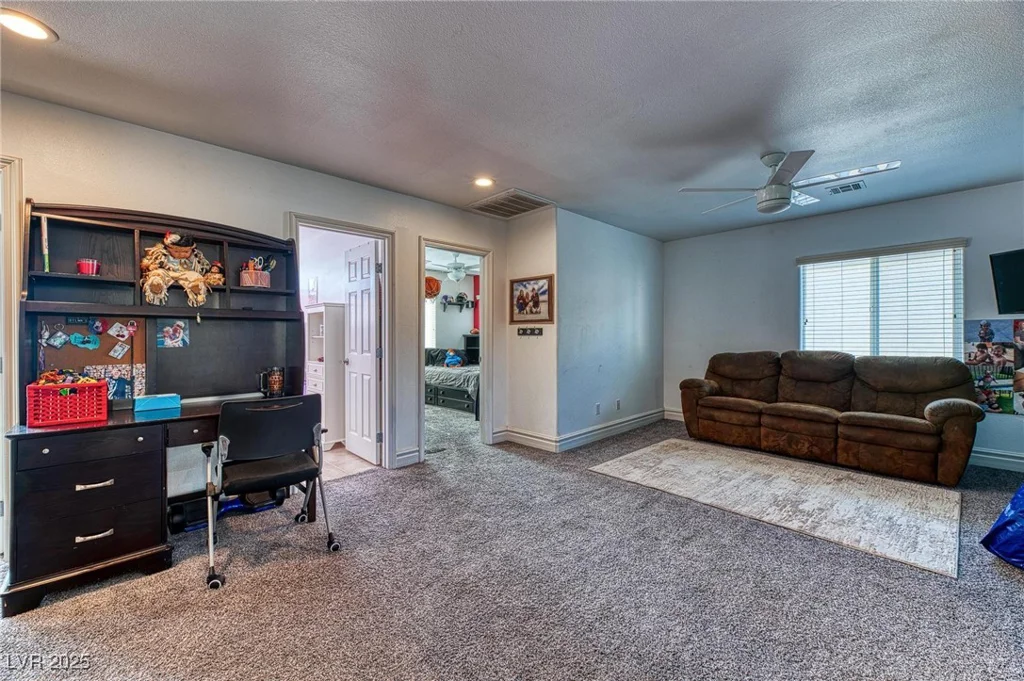 9692 Waukegan, Las Vegas, NV 89148