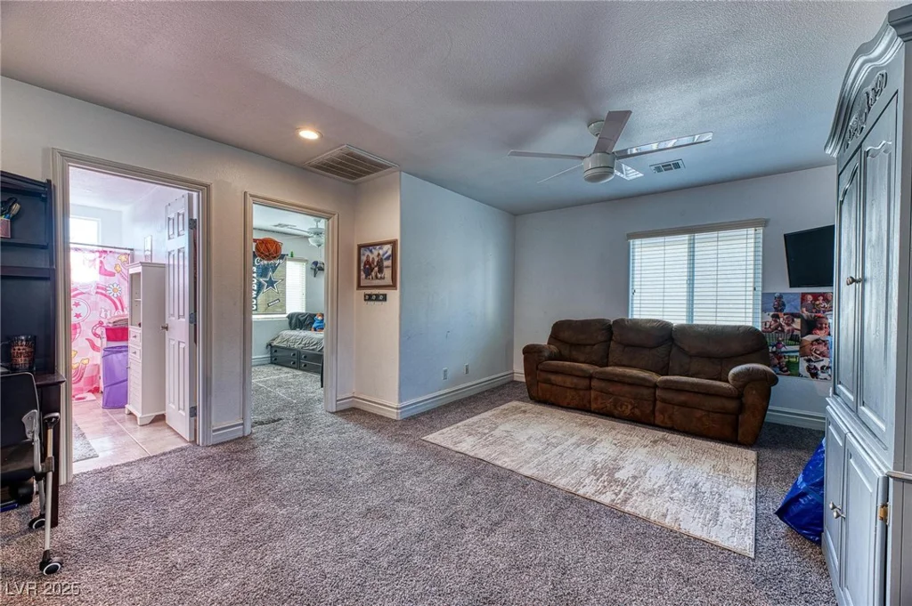 9692 Waukegan, Las Vegas, NV 89148