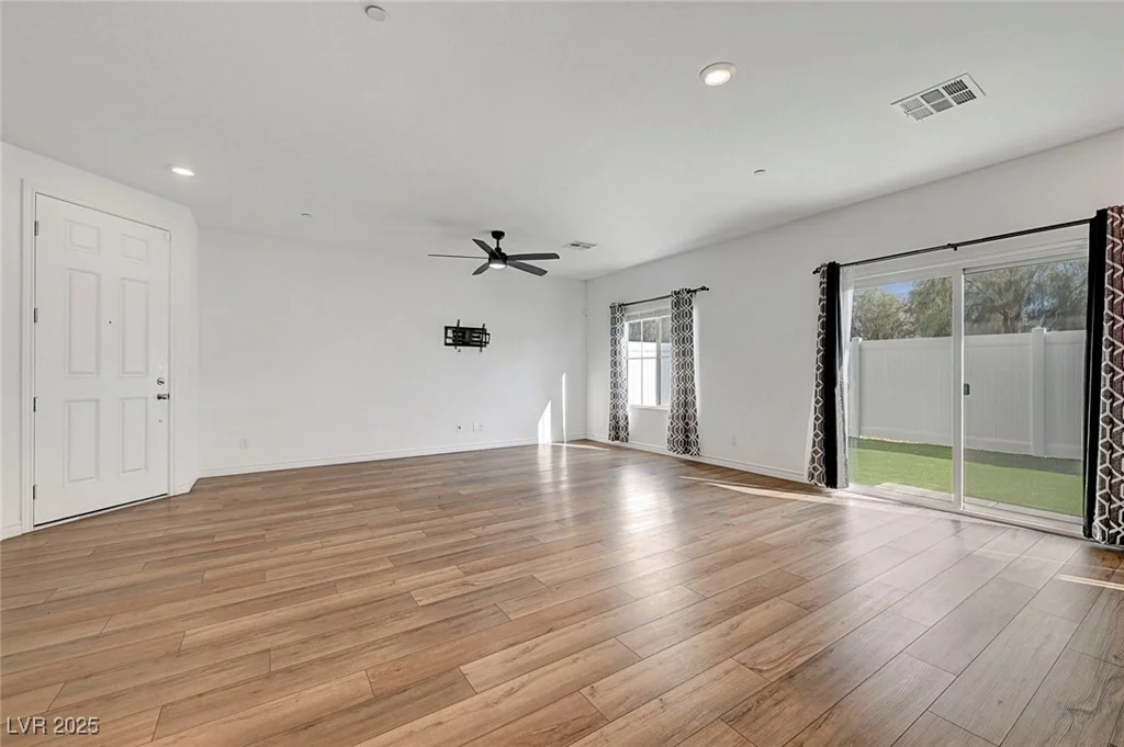 7204 N Decatur, North Las Vegas, NV 89131