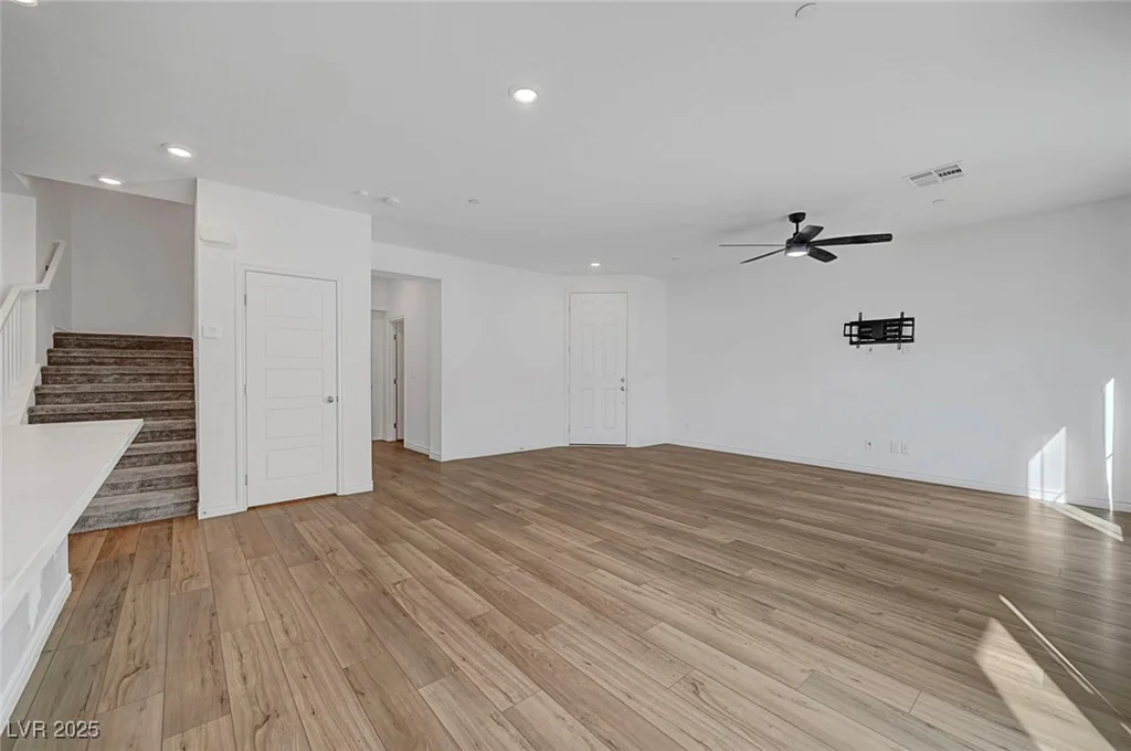 7204 N Decatur, North Las Vegas, NV 89131