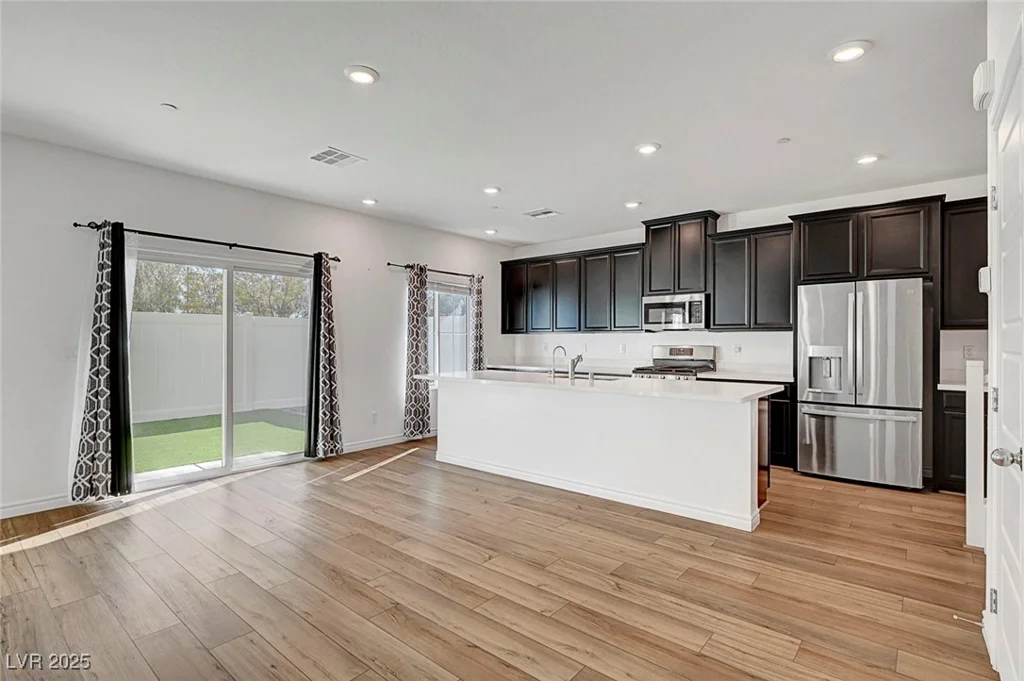 7204 N Decatur, North Las Vegas, NV 89131